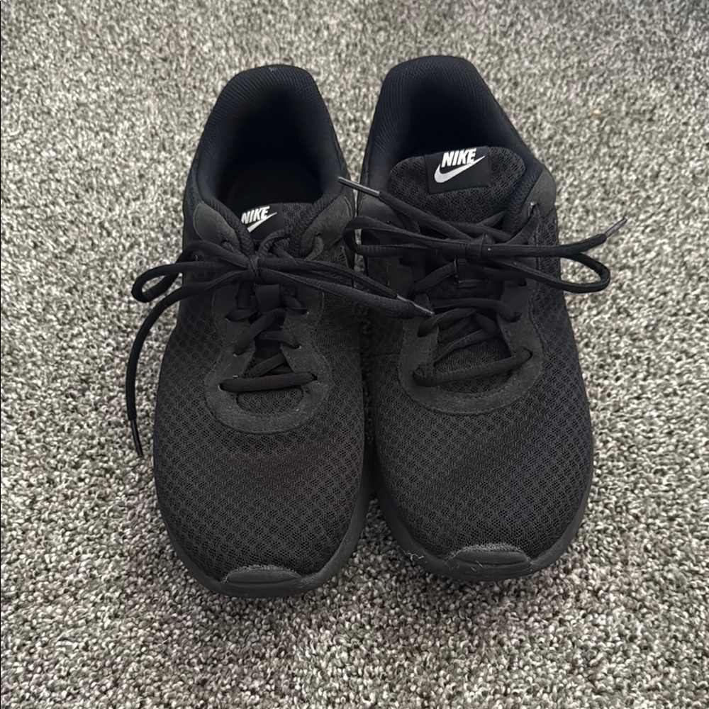 Nike Black Athletic Shoes